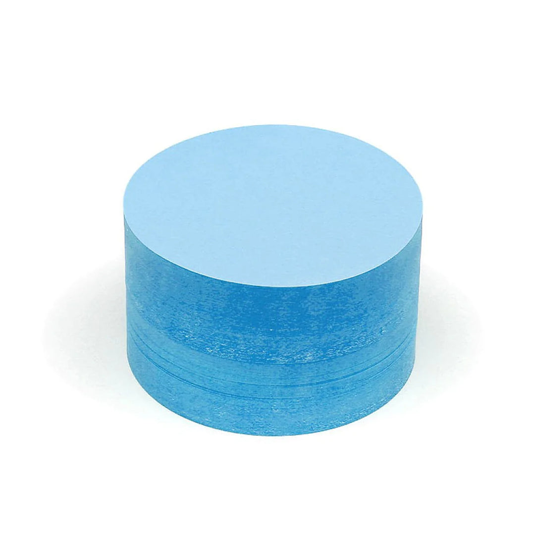 Stack of Neuland Pin-It Workshop Cards, circular paper shapes, blue, for group thoughts, facilitation and training and use on Pinboards. Sold in the UK by Inky Thinking Shop, official Neuland reseller.